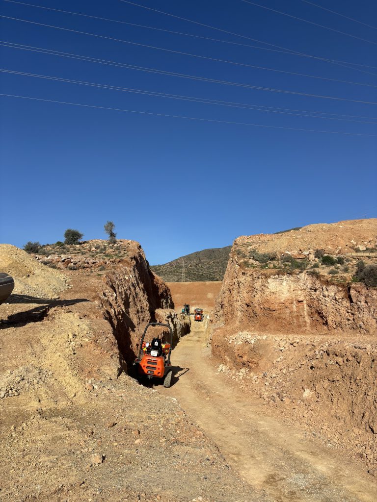 Geological survey and analysis of the temporary stability of the excavation